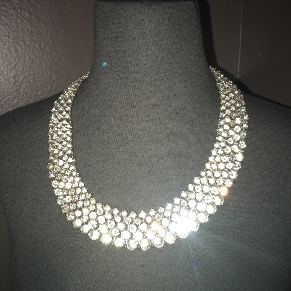 NIB Natasha Crystal Bib Necklace STUNNING